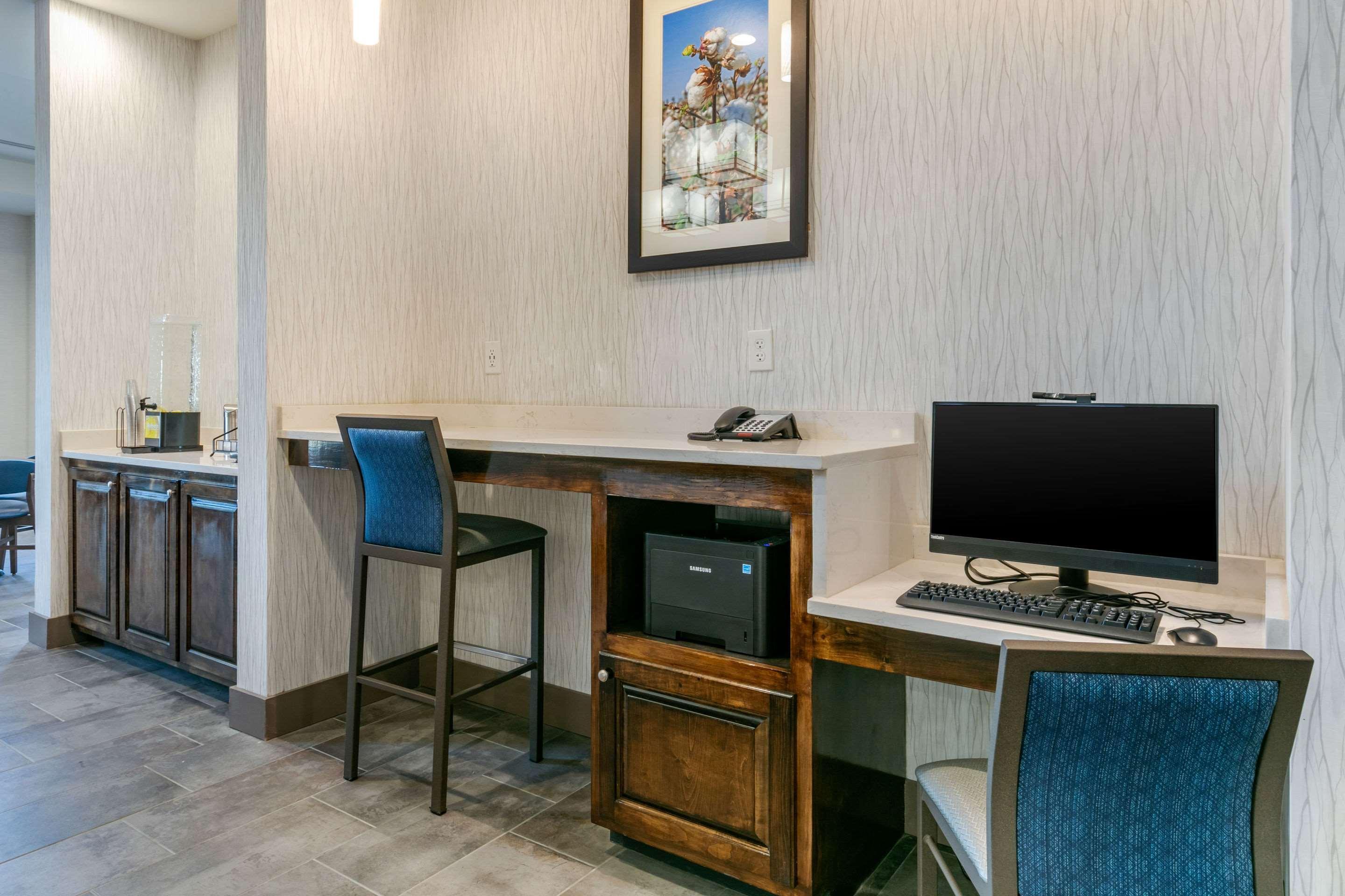 Comfort Suites North Tupelo Buitenkant foto
