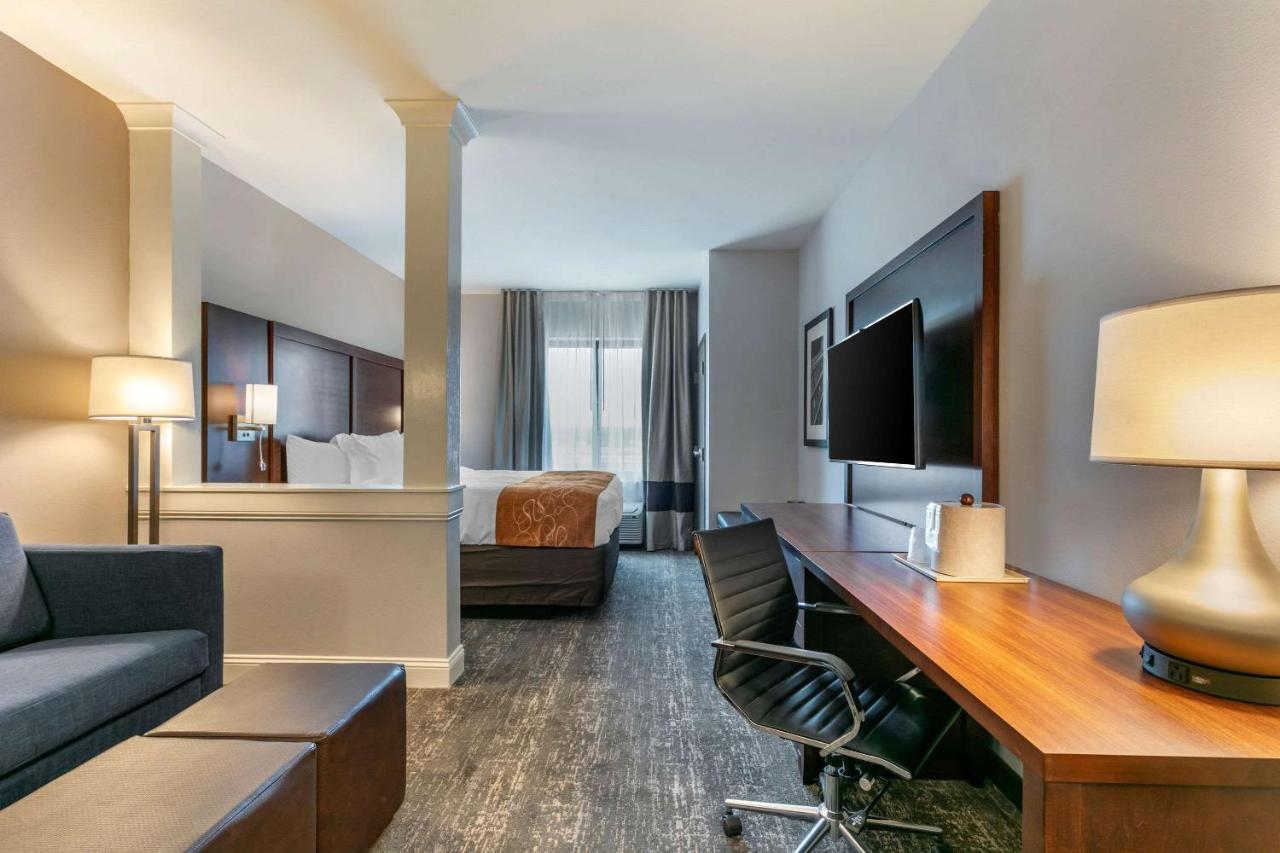 Comfort Suites North Tupelo Buitenkant foto